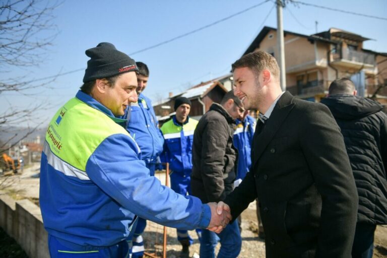 Улица Вида Њежића: Након канализације и модерна саобраћајница